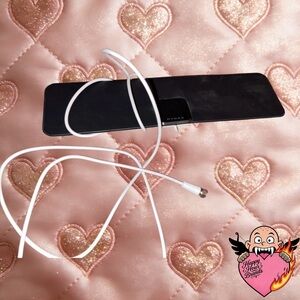 Dynex Paper Ultra Thin HDTV Antenna Black White DX-ANT3019